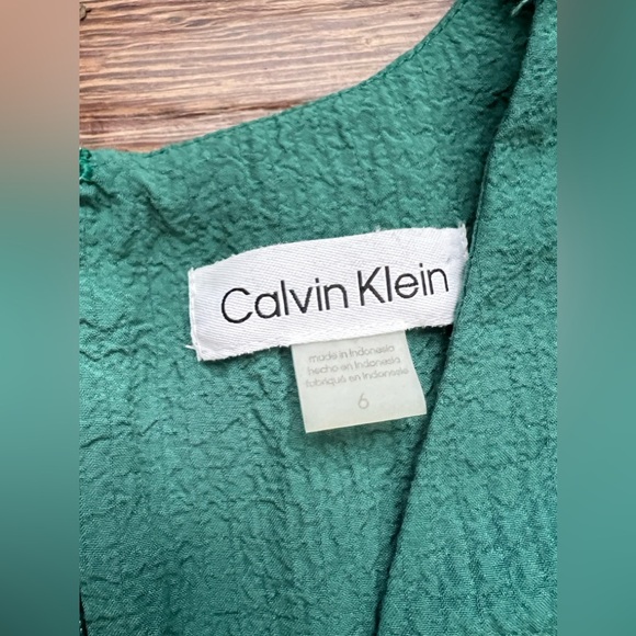 Calvin Klein Romper Sz 6 - Picture 3 of 3